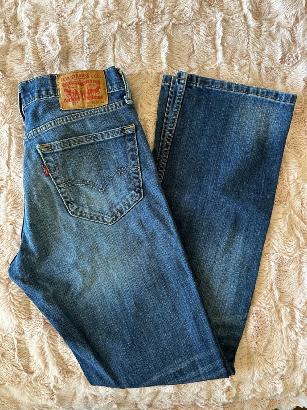 Levi's Men's Medium Blue Straight-Leg Jeans